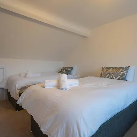 Ferienhaus Yss 16th Station Rd Spacious 11 Guest *