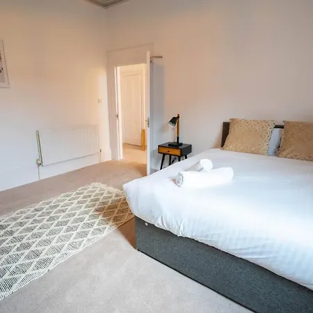 Holiday home Yss 16th Station Rd Spacious 11 Guest