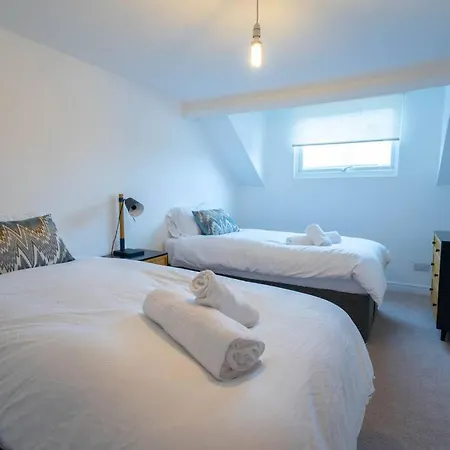 Yss 16th Station Rd Spacious 11 Guest * Redcar