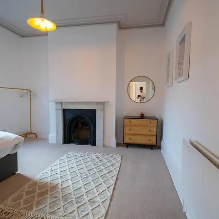 Yss 16th Station Rd Spacious 11 Guest Holiday home Redcar