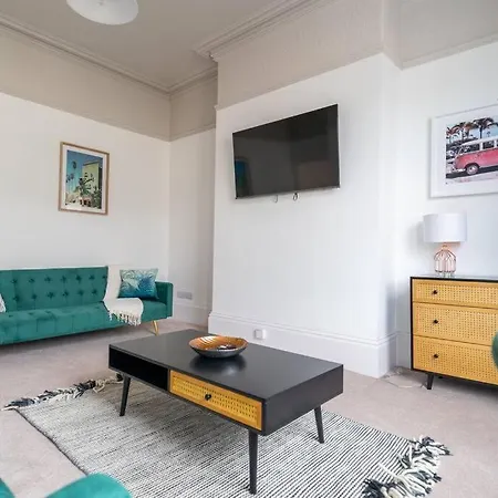 Holiday home Yss 16th Station Rd Spacious 11 Guest Redcar